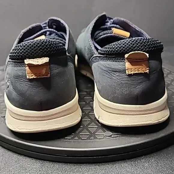 Timberland Shoes Size 9 - Picture 4 of 13